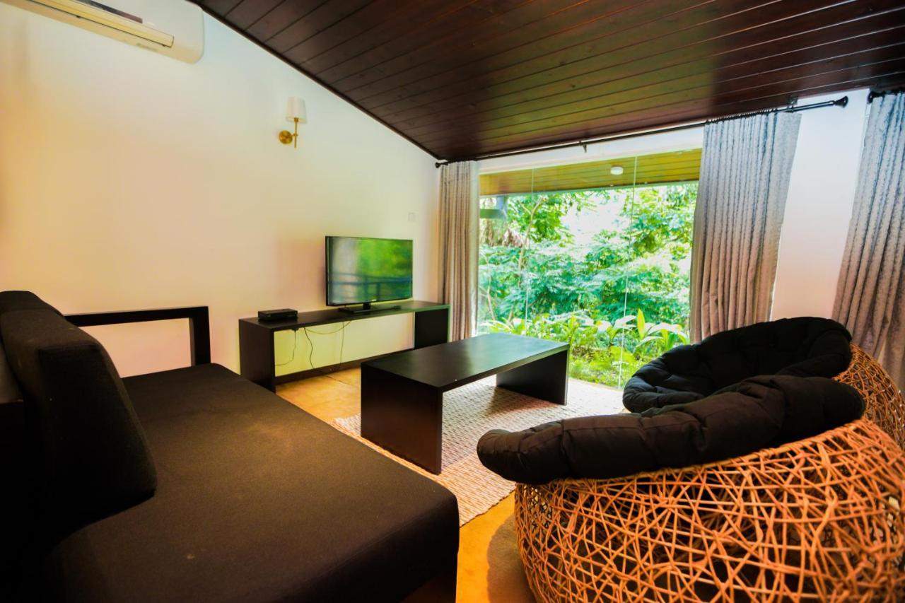 Villa Le Maas Tota Koslanda Buitenkant foto